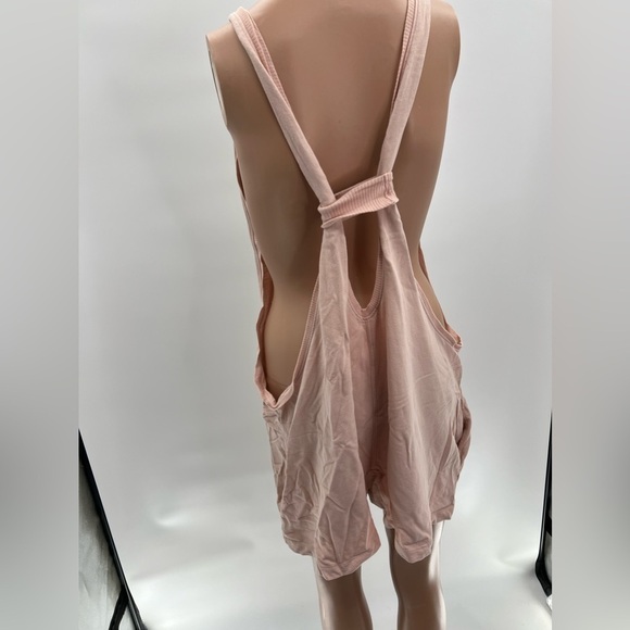 Silence + Noise Peach Romper - Size M - Picture 3 of 5